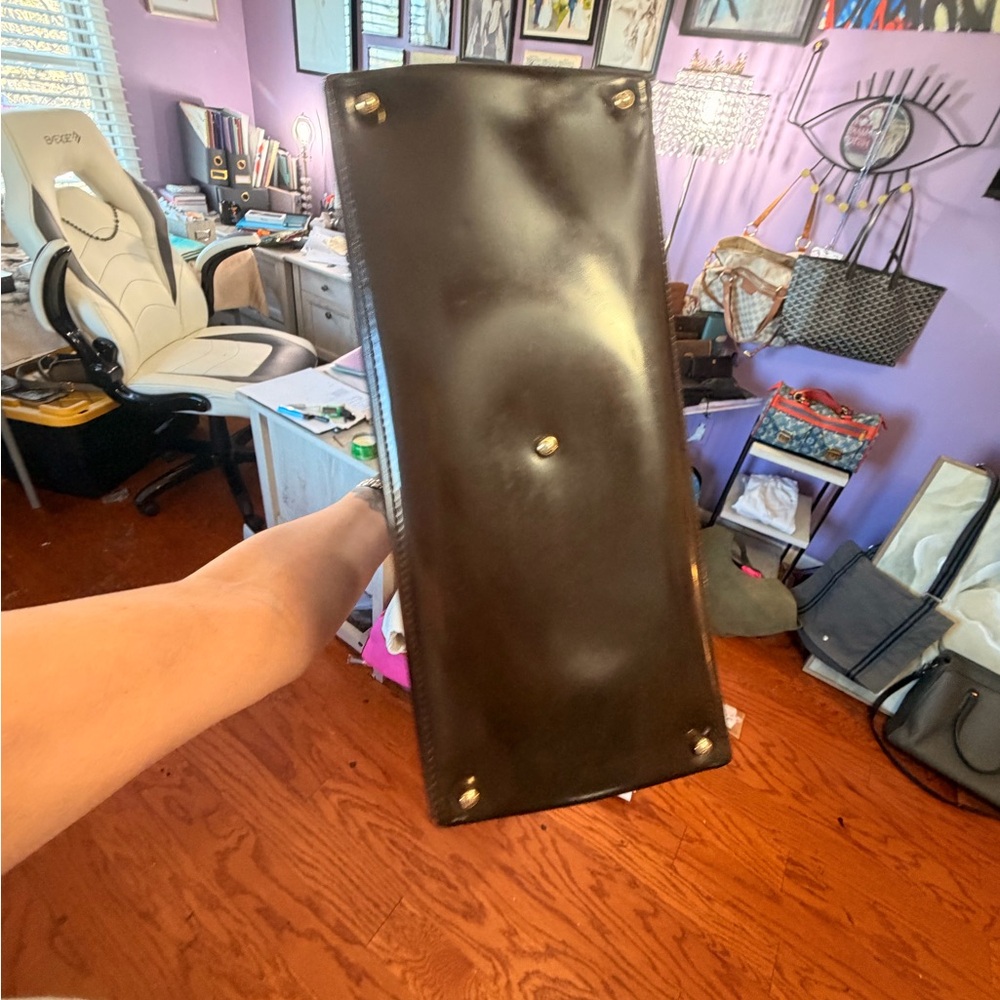 Gucci Chocolate Brown Patent Tote with Gold Accents - Picture 5 of 6